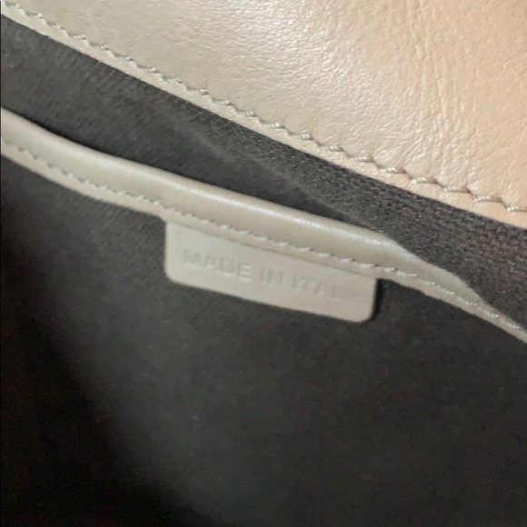 Burberry bucket bag with dustbag and tags - Picture 12 of 14